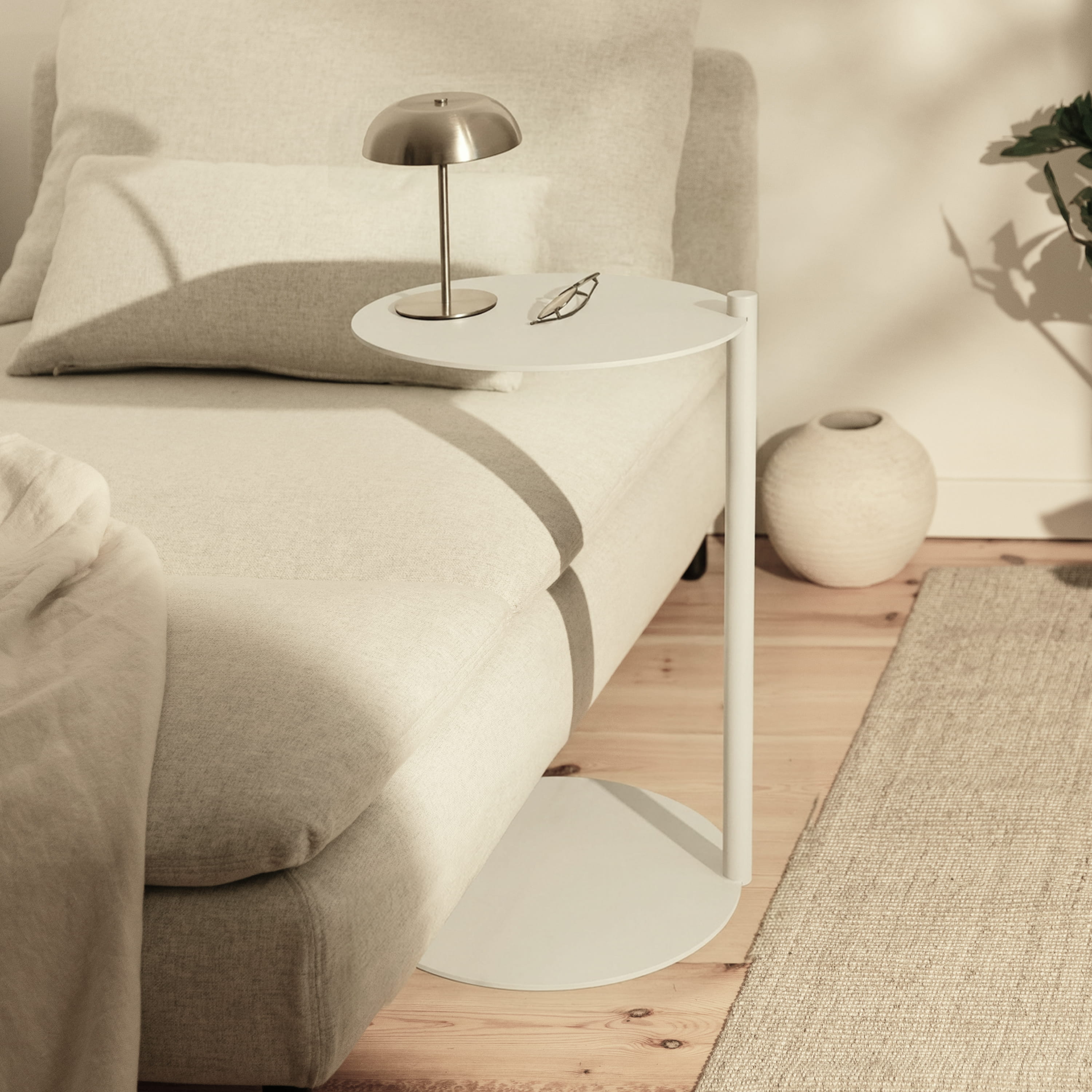 LUNA side table