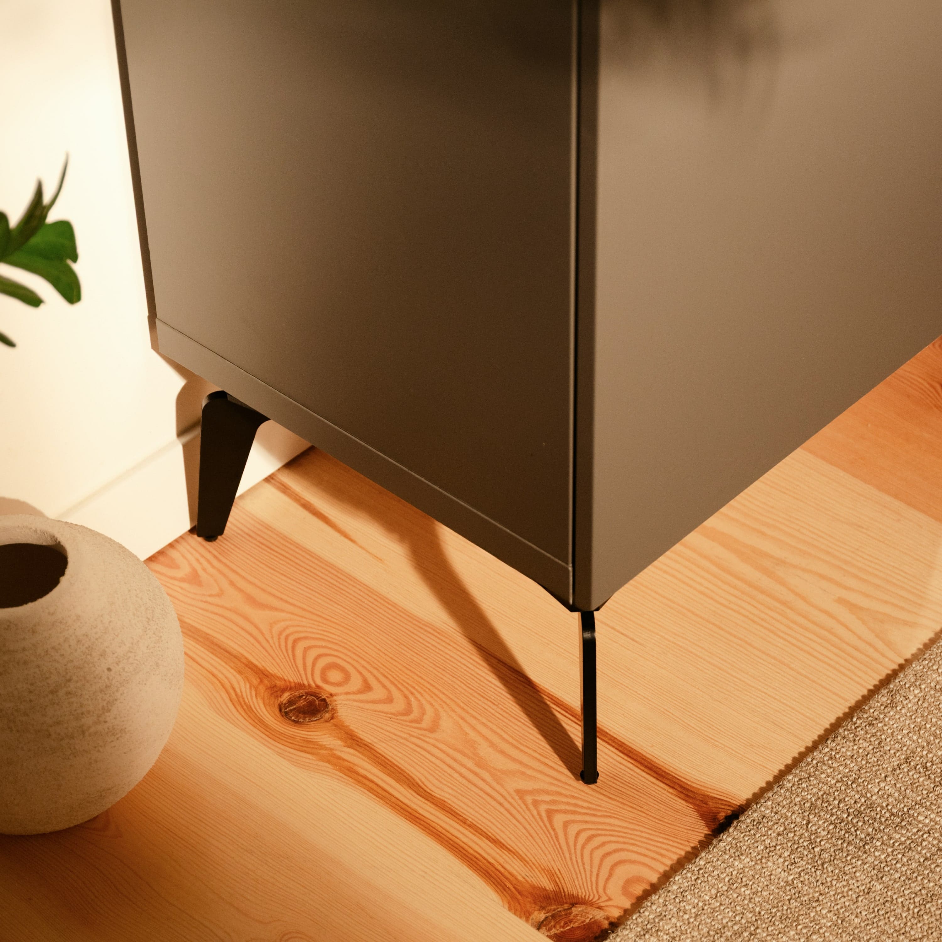 Set di 4 piedini per mobili BRUNO