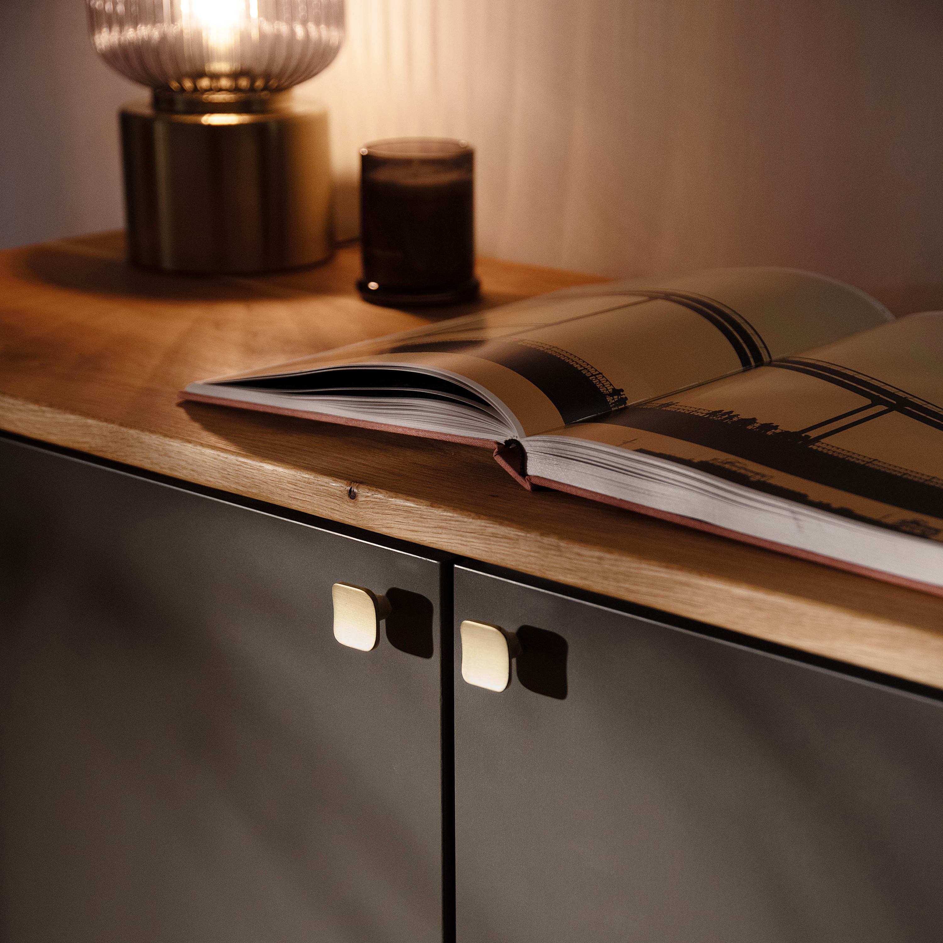 Furniture handle KONKAV