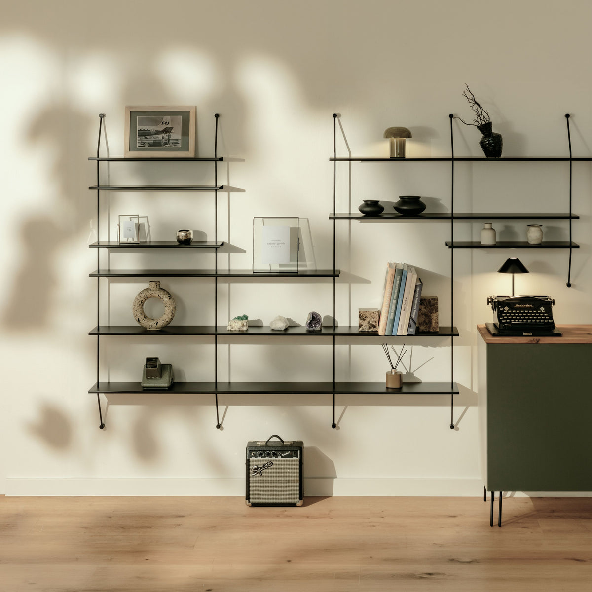 STEMI¹ Wall Shelf