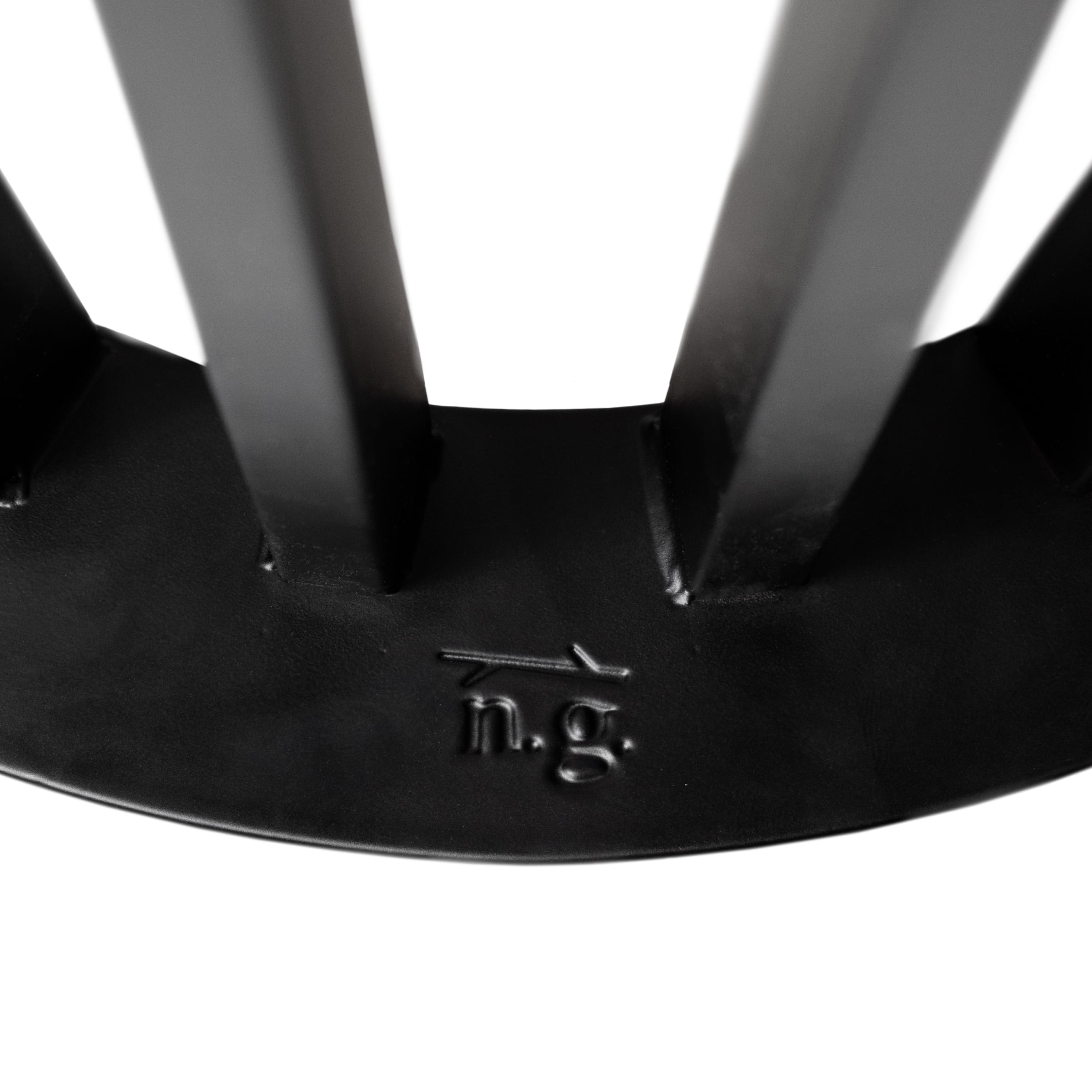 CONIC BARS table column