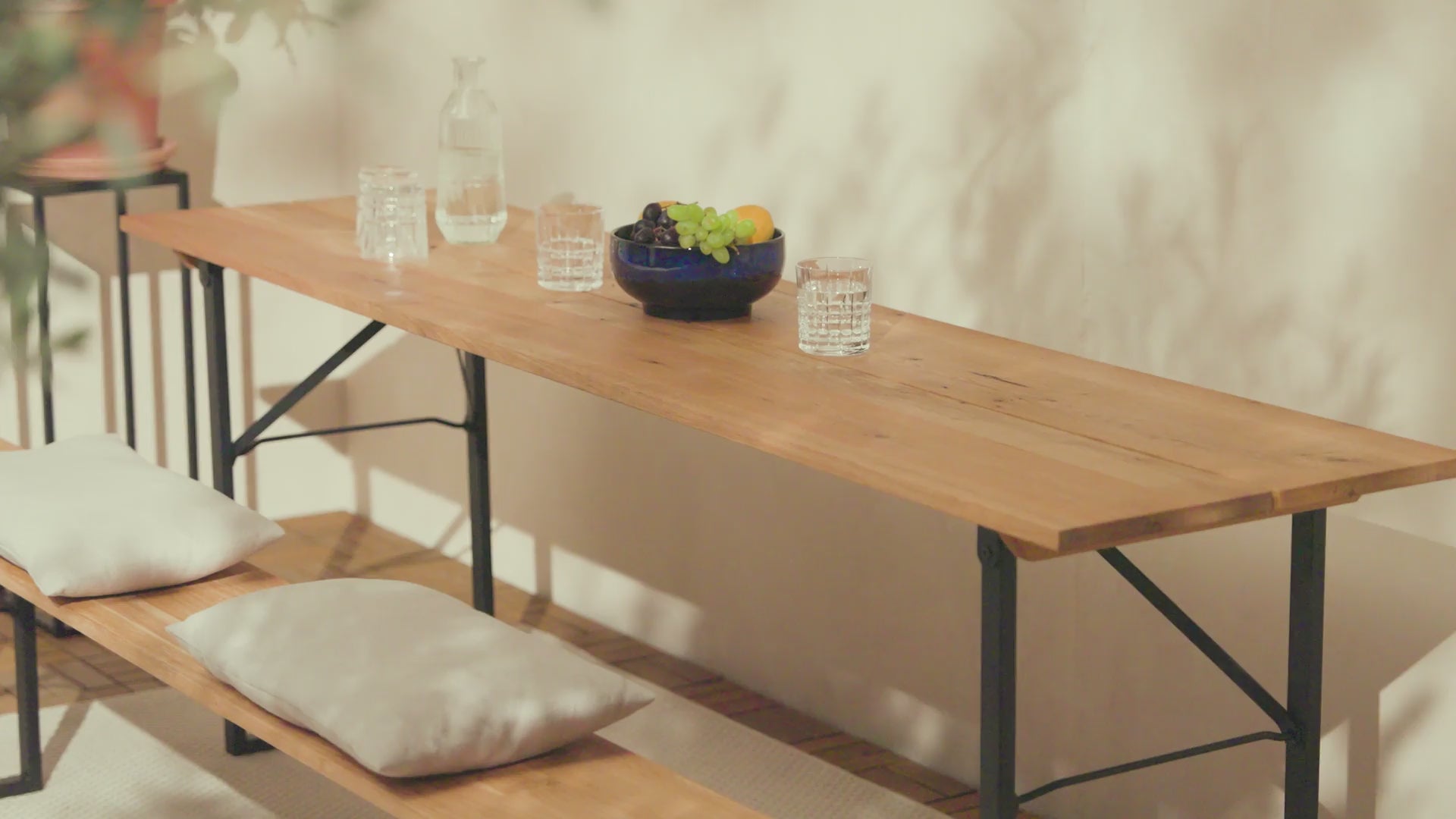 Load video: Set of 2 furniture frames BIERZELT RECHTECK